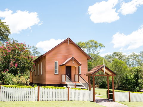 Kholo Gardens - Accommodation Directory 2