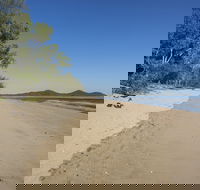 Smalleys Beach - Accommodation Directory