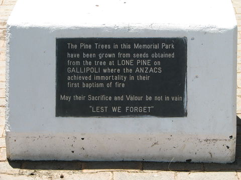 War Memorial And Heroes Avenue, Roma - Accommodation Directory 1