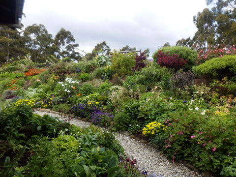 Woodbridge Hill Handweaving Studio - Accommodation Directory 2