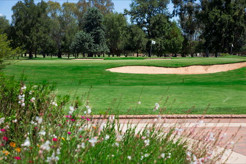 Howlong Golf Resort - Accommodation Directory 0