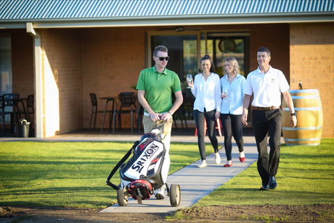 Howlong Golf Resort - Accommodation Directory 1