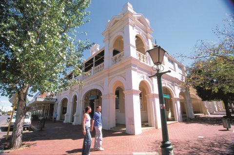 Narrogin - Accommodation Directory 0