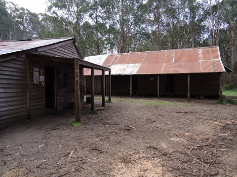 Razorback Hut - Accommodation Directory 0