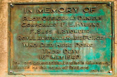 Avro Anson A4-4 Memorial - Accommodation Directory 1