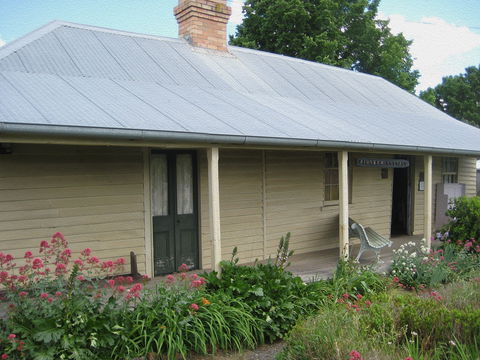 Historic Buildings Walking Tour - Accommodation Directory 0