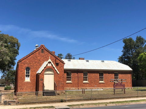 Rutherglen Common School Museum - Accommodation Directory 0