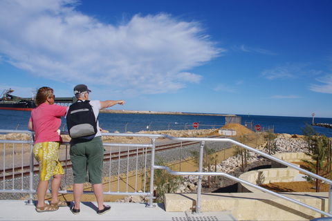 The Esplanade - Accommodation Directory 2