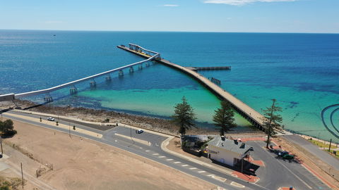 Wallaroo Jetty - Accommodation Directory 0