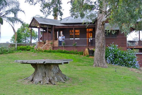 Six Hour - Plan Your Own Wine And Cheese Tour Hunter Valley - Accommodation Directory 9