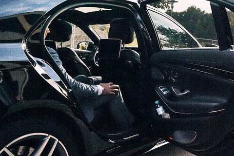 Arrival Private Transfers: Adelaide Airport ADL To Adelaide In Business Car - Accommodation Directory 4