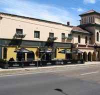 Ferntree Gully Hotel - Accommodation Directory