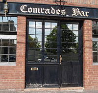 Comrades Bar - Accommodation Directory
