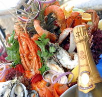 The Lazy Lobster - Accommodation Directory
