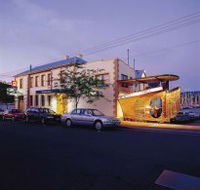 Waterfront Hotel - Accommodation Directory
