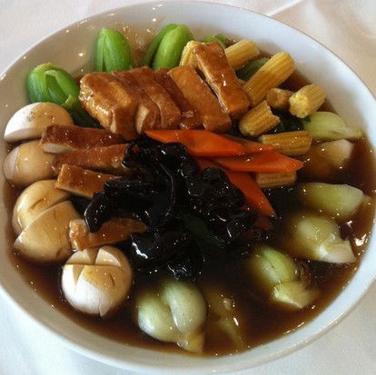 Chives Chinese & Thai Seafood Restaurant - Accommodation Directory 3