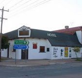 Black Lion Inn Hotel - Accommodation Directory