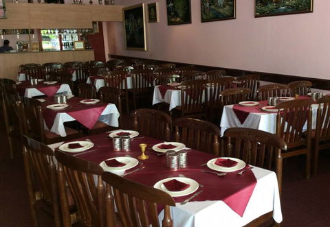 Steelers Club - Accommodation Directory 4