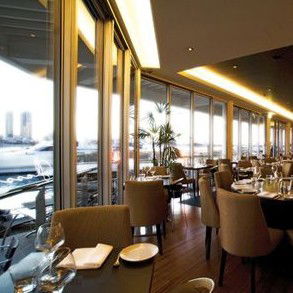 Glass Dining & Lounge Bar - Accommodation Directory 0