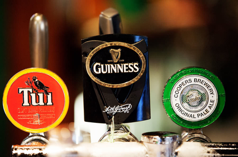 O'Malley's Irish Pub - Accommodation Directory 3