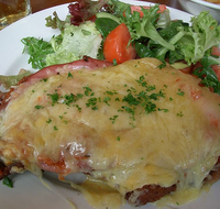Raglan Tavern - Accommodation Directory