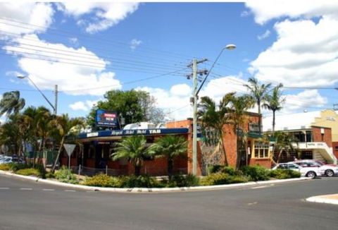Royal Hotel Motel - Accommodation Directory 1