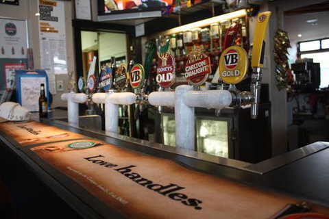 The Bennett Hotel - Accommodation Directory 4