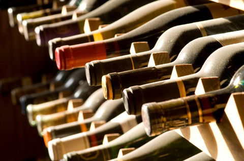 Charlie’s Liquor Barn - Accommodation Directory 3