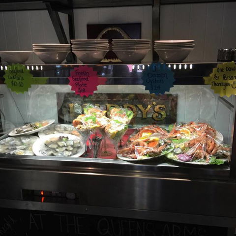 Queens Arms Hotel - Accommodation Directory 1