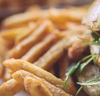 Emerald Maraboon Tavern - Accommodation Directory