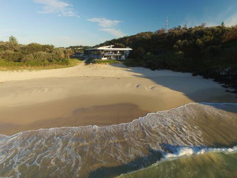 Lighthouse Beach Cafe - Accommodation Directory 1