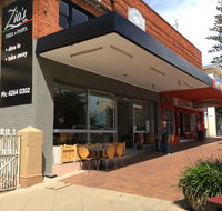 Zias Caff - Accommodation Directory