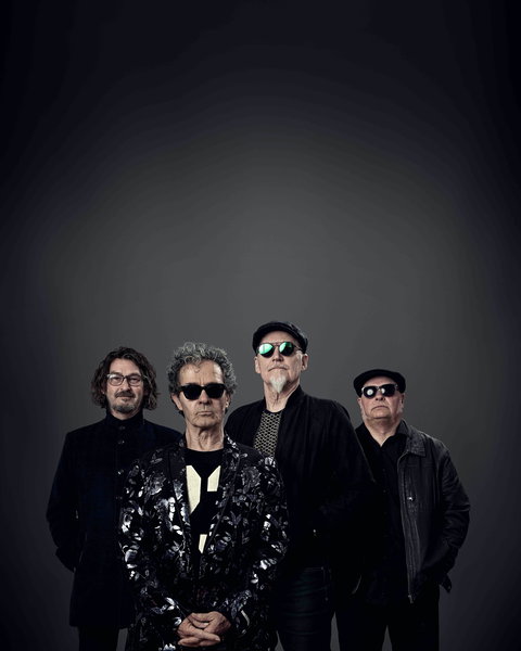 Choirboys: The Hits & 6-pack Of Bruce Springsteen - Accommodation Directory 0