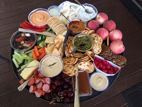Markets And Grazy Saturdays - Accommodation Directory 0