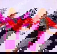 Swinging 60's Show  The Retro Girls - Accommodation Directory