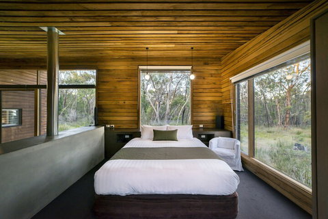 DULC Cabins - Accommodation Directory 7