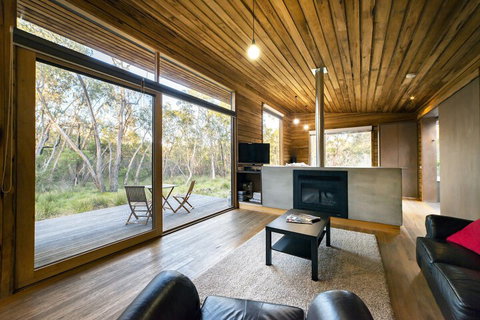 DULC Cabins - Accommodation Directory 2
