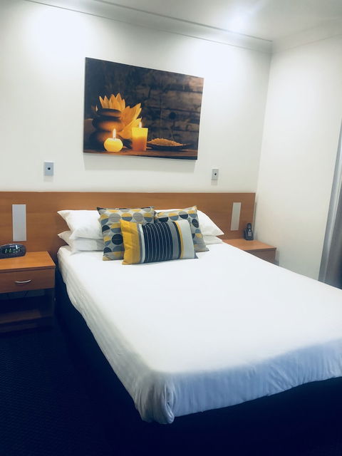 Ibis Styles Broken Hill - Accommodation Directory 5
