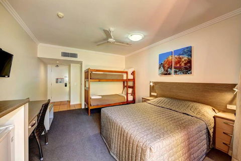 Kacys Bargara Beach Motel - Accommodation Directory 6