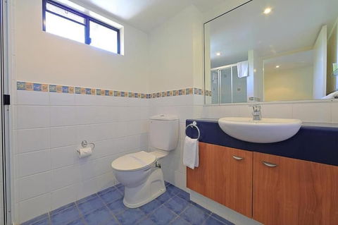Kacys Bargara Beach Motel - Accommodation Directory 4