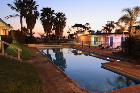 Absolute Lakes Entrance - Accommodation Directory 3