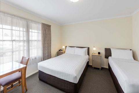 Best Western Olde Maritime - Accommodation Directory 6