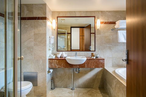 Arkaba Hotel - Accommodation Directory 6