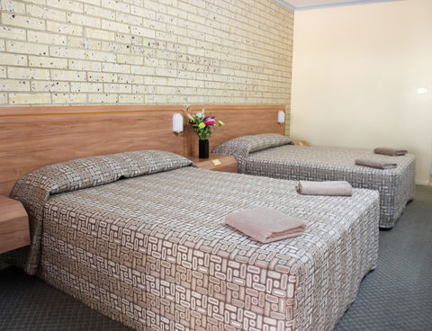 Albert Park Motor Inn - Accommodation Directory 6