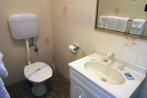 Comfort Inn Crystal - Accommodation Directory 3