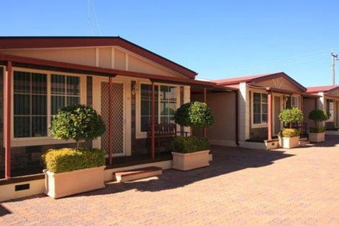Comfort Inn Crystal - Accommodation Directory 1