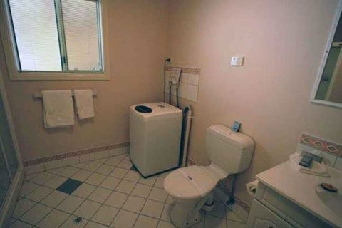 Comfort Inn Crystal - Accommodation Directory 4