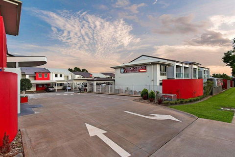 City Golf Club Motel - Accommodation Directory 1