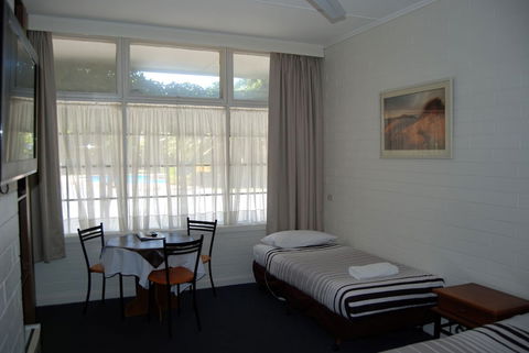 Guichen Bay Motel - Accommodation Directory 6