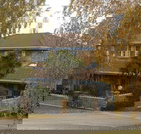 Kinross Inn - Accommodation Directory